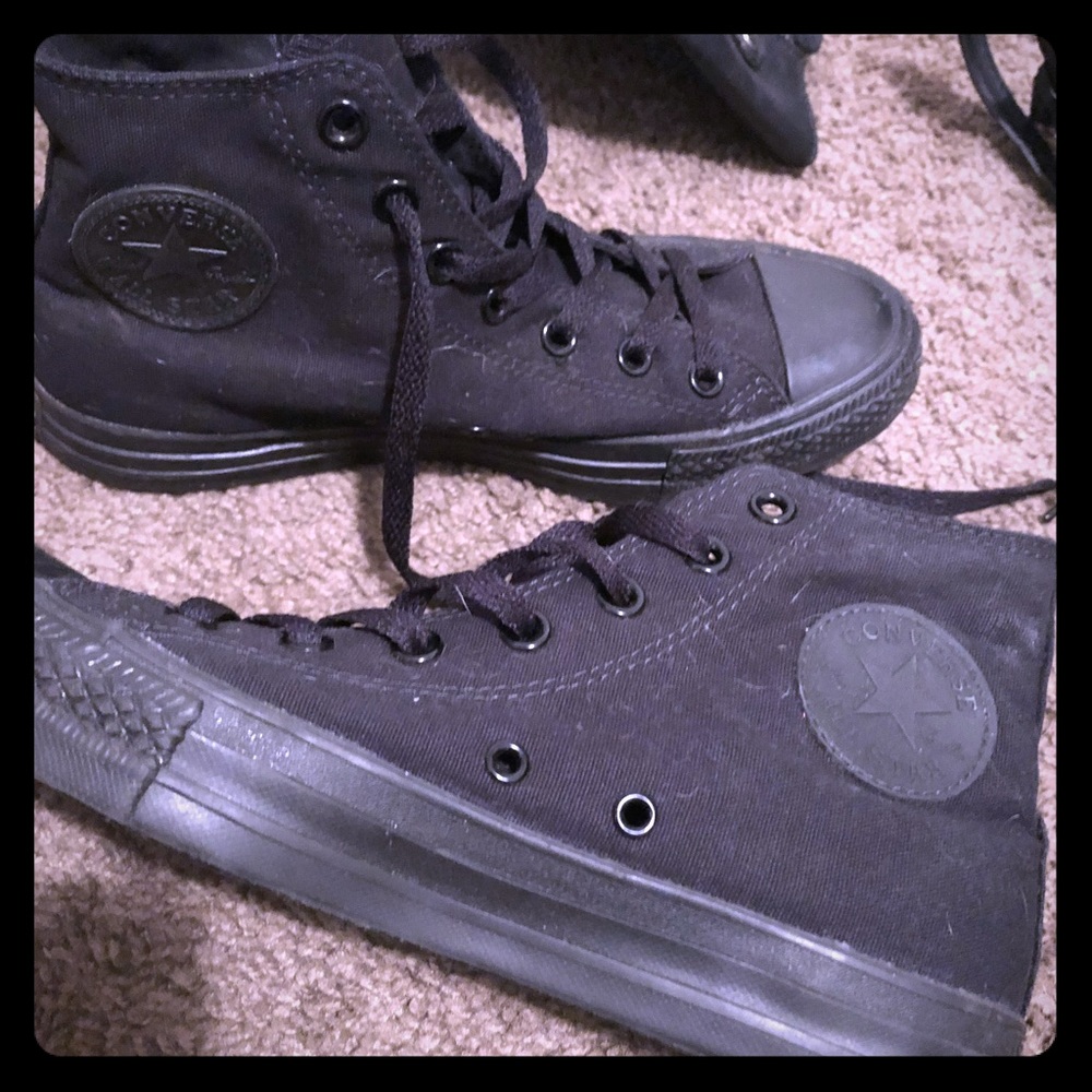 SOLD MERCARI Chuck Taylor’s converse new!